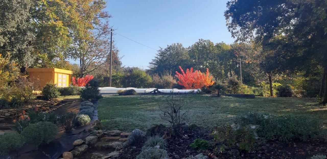 Aux Couleurs D'esteil Bed & Breakfast Sainte-Nathalene