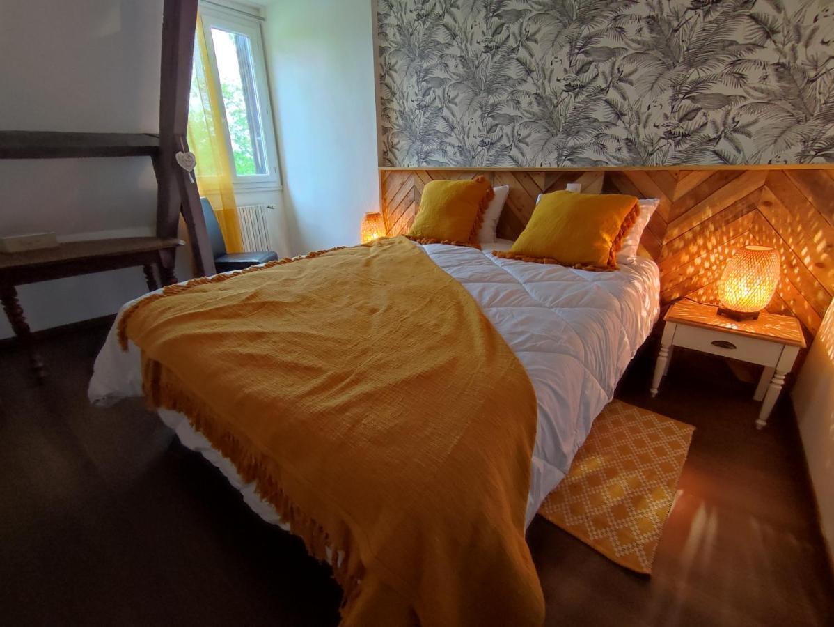 Bed & Breakfast Aux Couleurs D'esteil Sainte-Nathalene