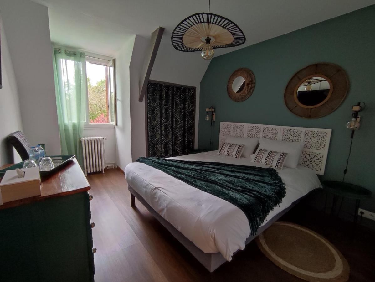 Bed & Breakfast Aux Couleurs D'esteil